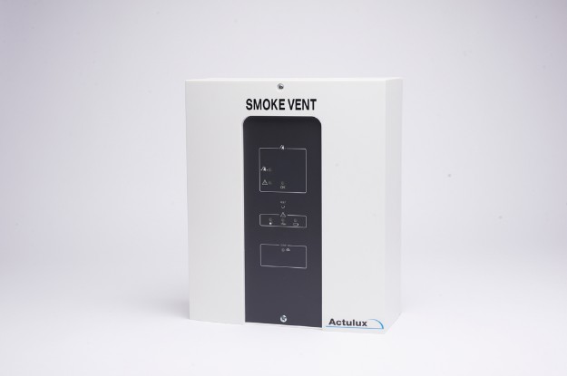 Picture of Mardome Smoke Vent AOV Polycarbonate Dome Rooflight